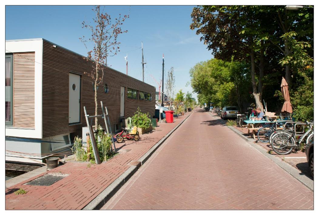 Private Guesthouse Bnb The Waterhouse Houseboat Amsterdam Extérieur photo