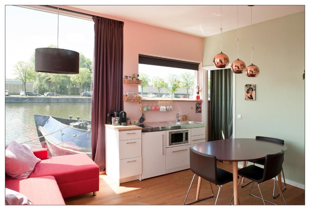 Private Guesthouse Bnb The Waterhouse Houseboat Amsterdam Extérieur photo